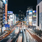 Tokió városrészlet éjszaka
